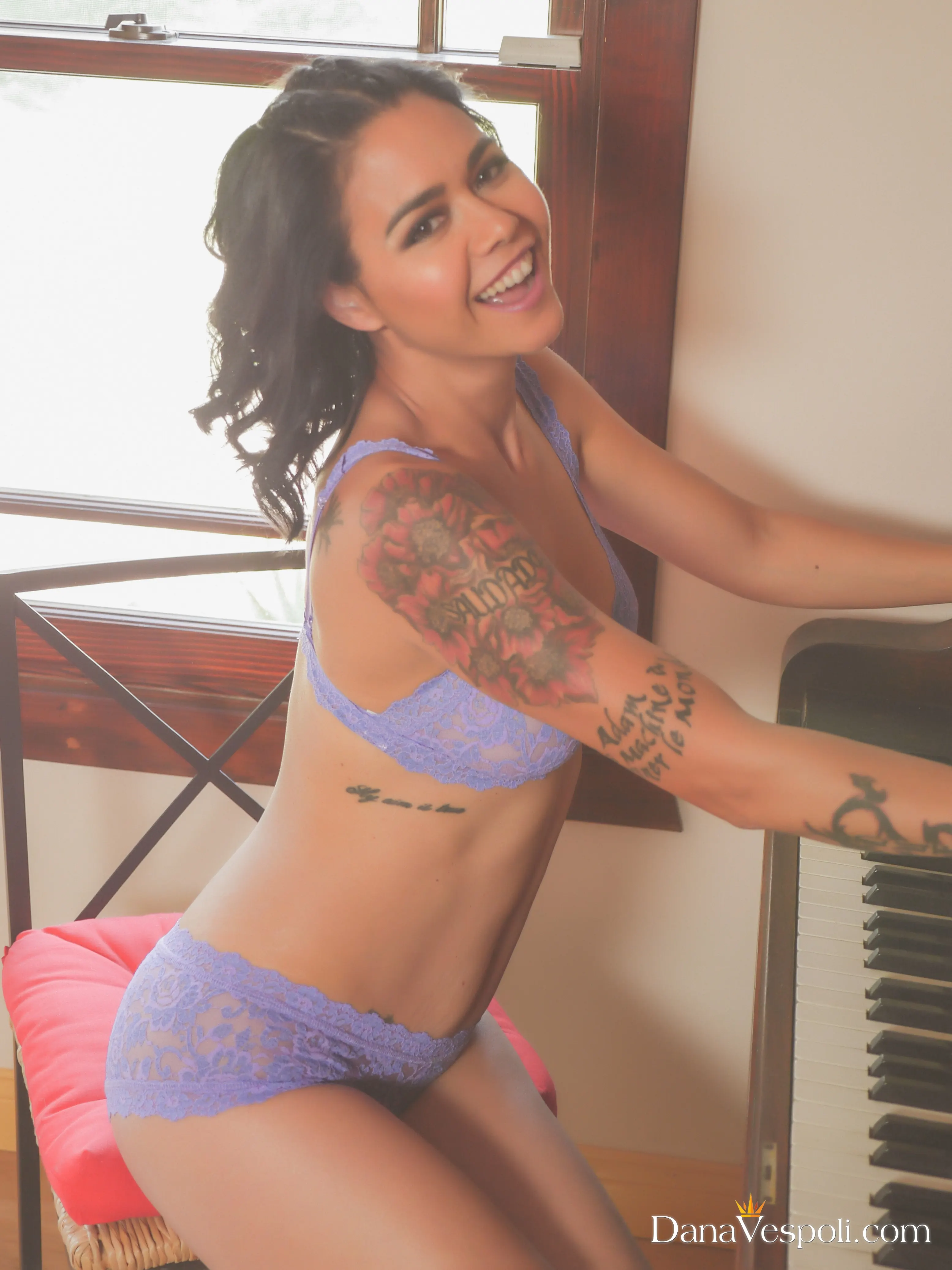 Dana Vespoli - Lacy and Sheer | Picture (30)