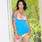 Dana Vespoli in 'Pink Hitachi Fun'