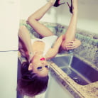 Uma Jolie in 'Rocking That Hot Body'